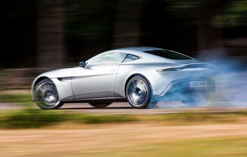 Aston Martin Vantage