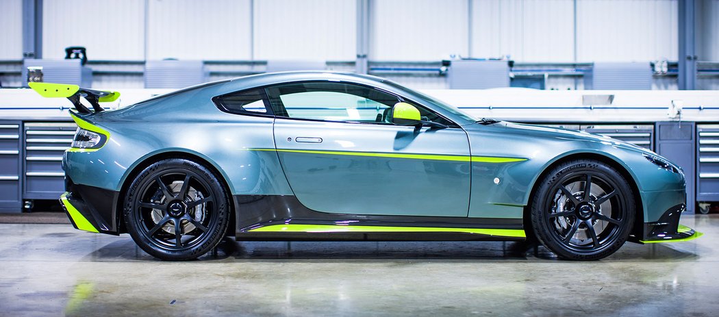 Aston Martin Vantage