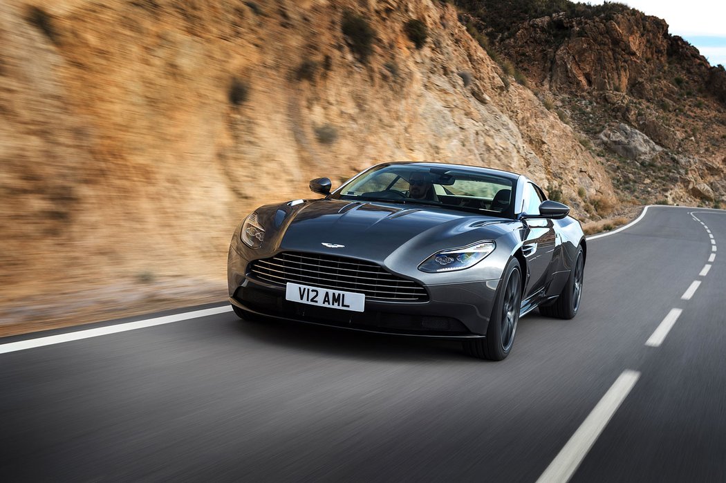 astonmartin novemodely video sportovni kupe