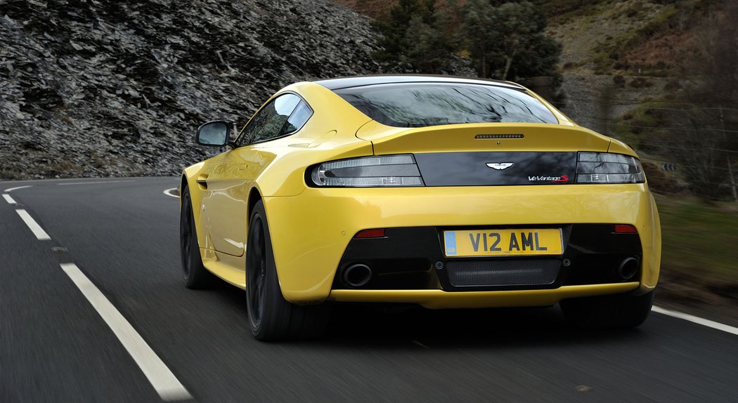 Aston Martin Vantage