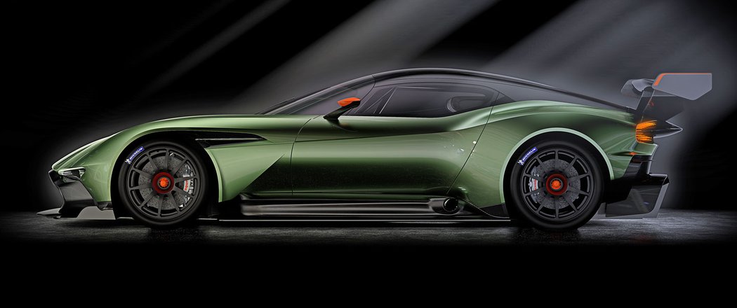 astonmartin novemodely video supersport