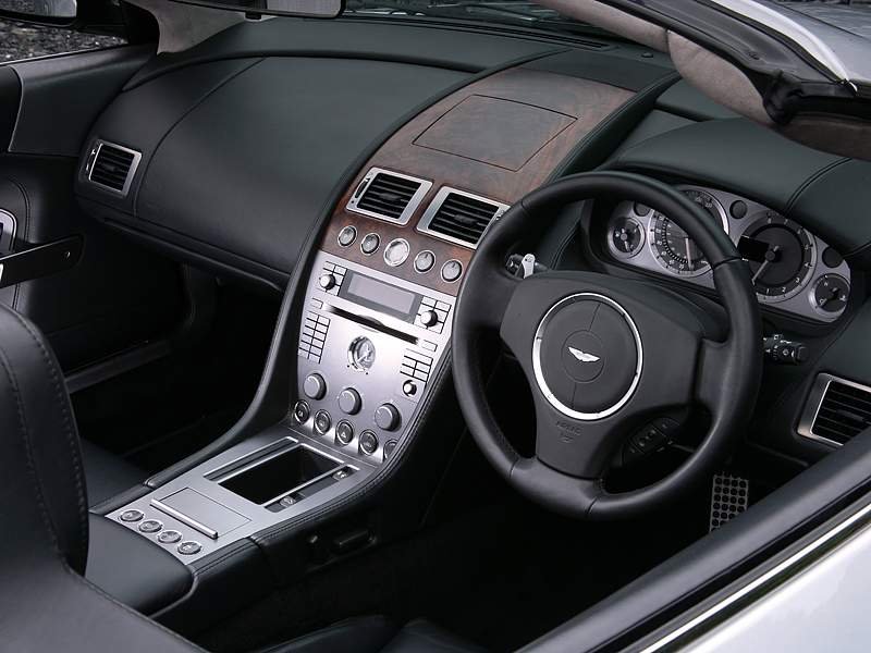 DB9 Volante