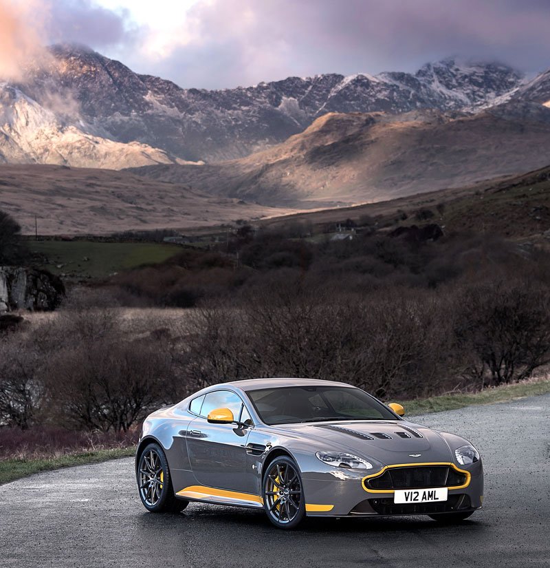 Aston Martin Vantage