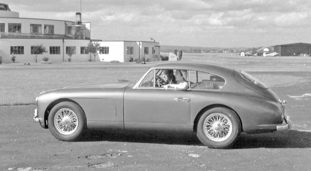 Aston Martin DB2-4 (1953)