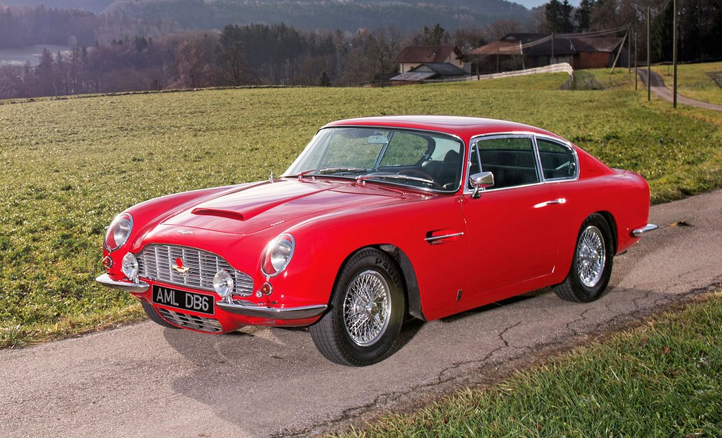 Aston Martin DB6 (1965)