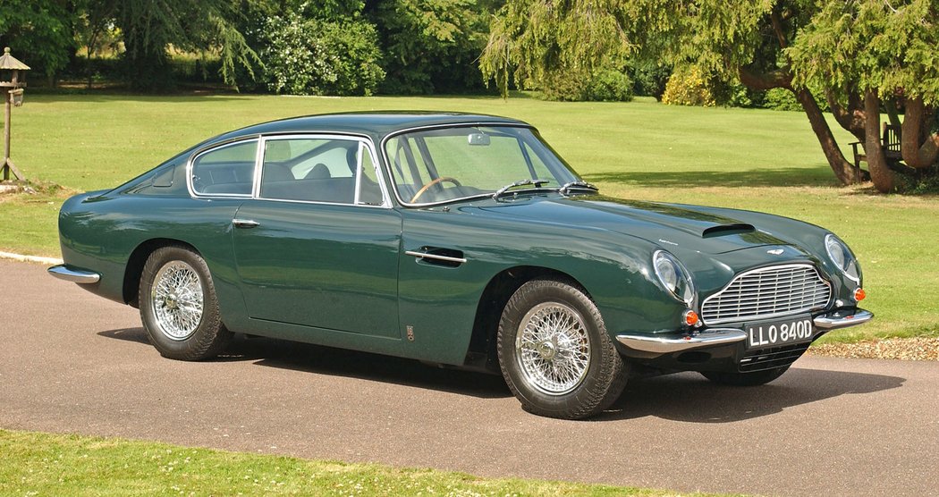 Aston Martin DB6 (1965)