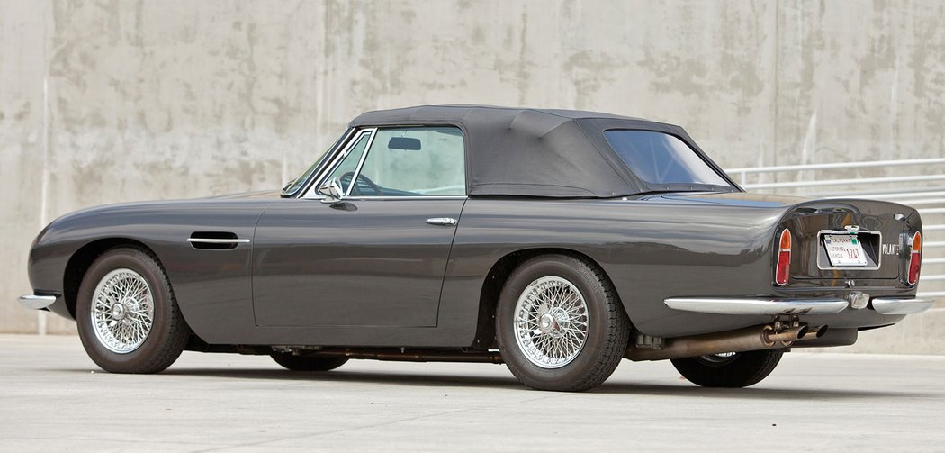 Aston Martin DB6 Volante (1966)