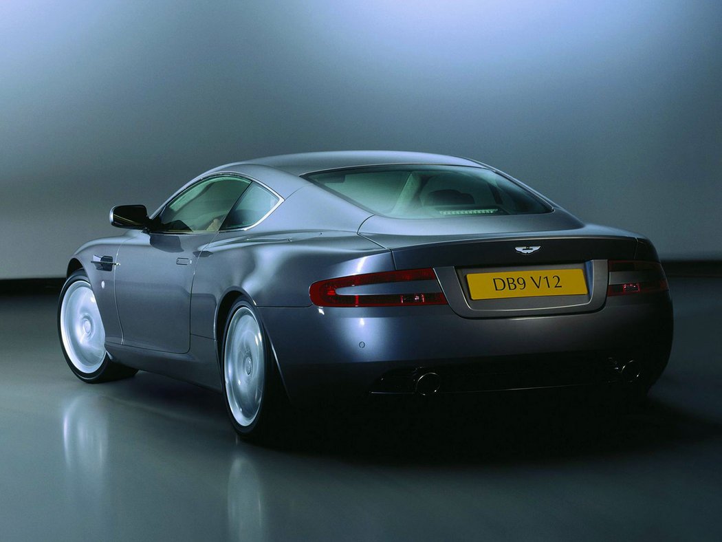 Aston Martin DB9