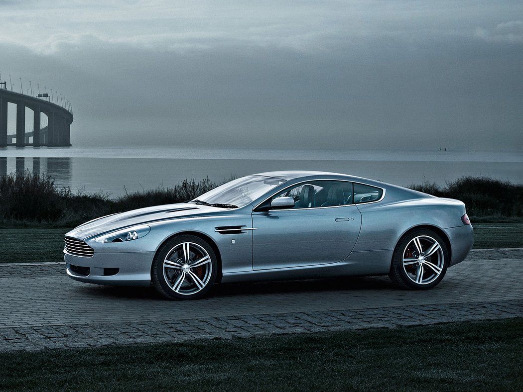 Aston Martin DB9