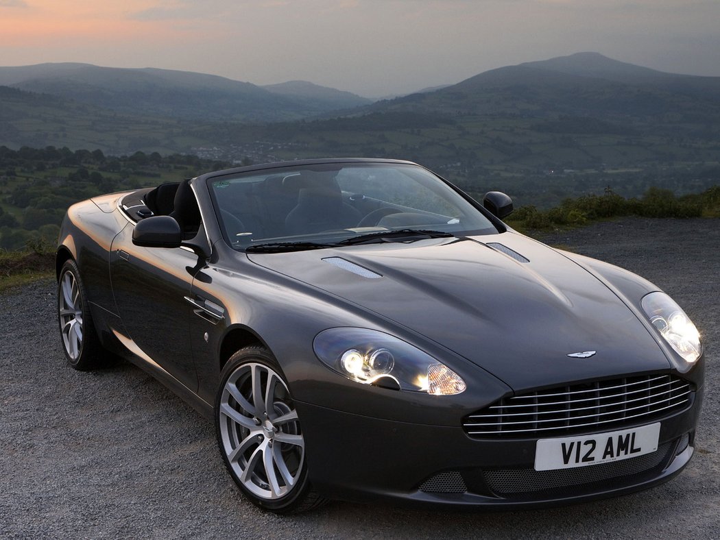 Aston Martin DB9