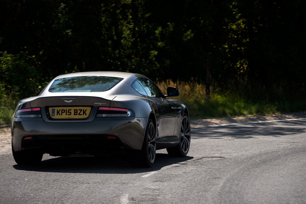 Aston Martin DB9