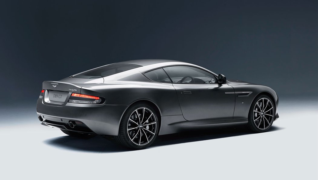 Aston Martin DB9