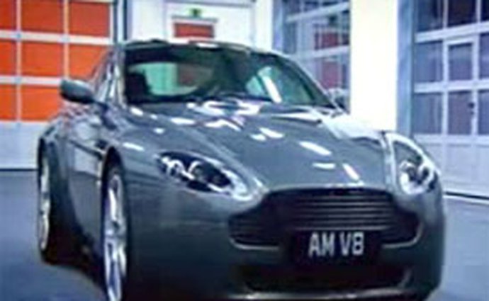 Video: Aston Martin V8 Vantage na Nürburgringu a nejen tam