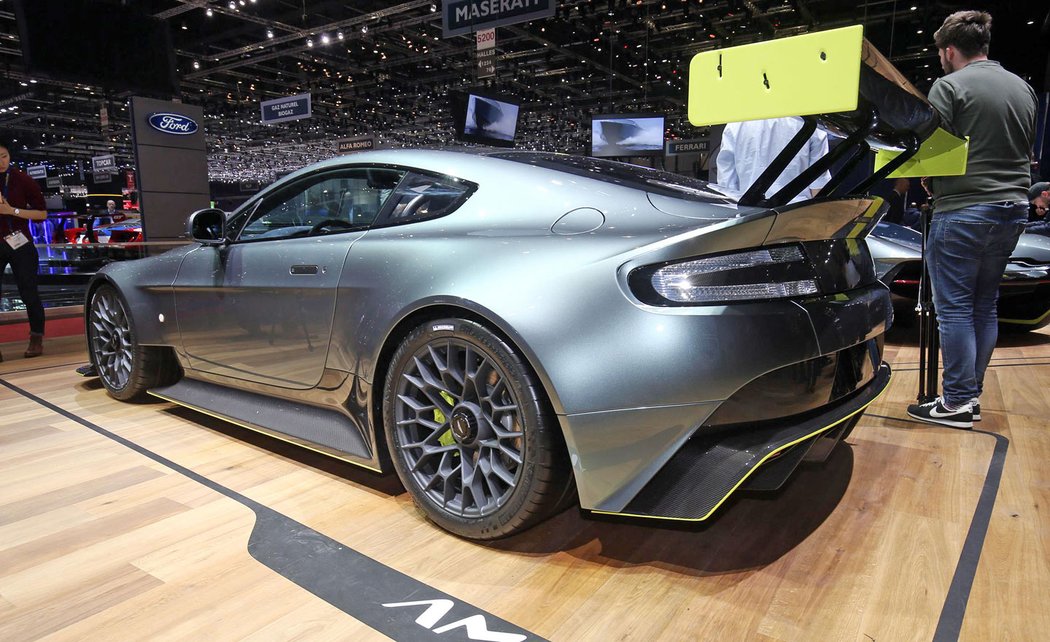 Aston Martin Vantage