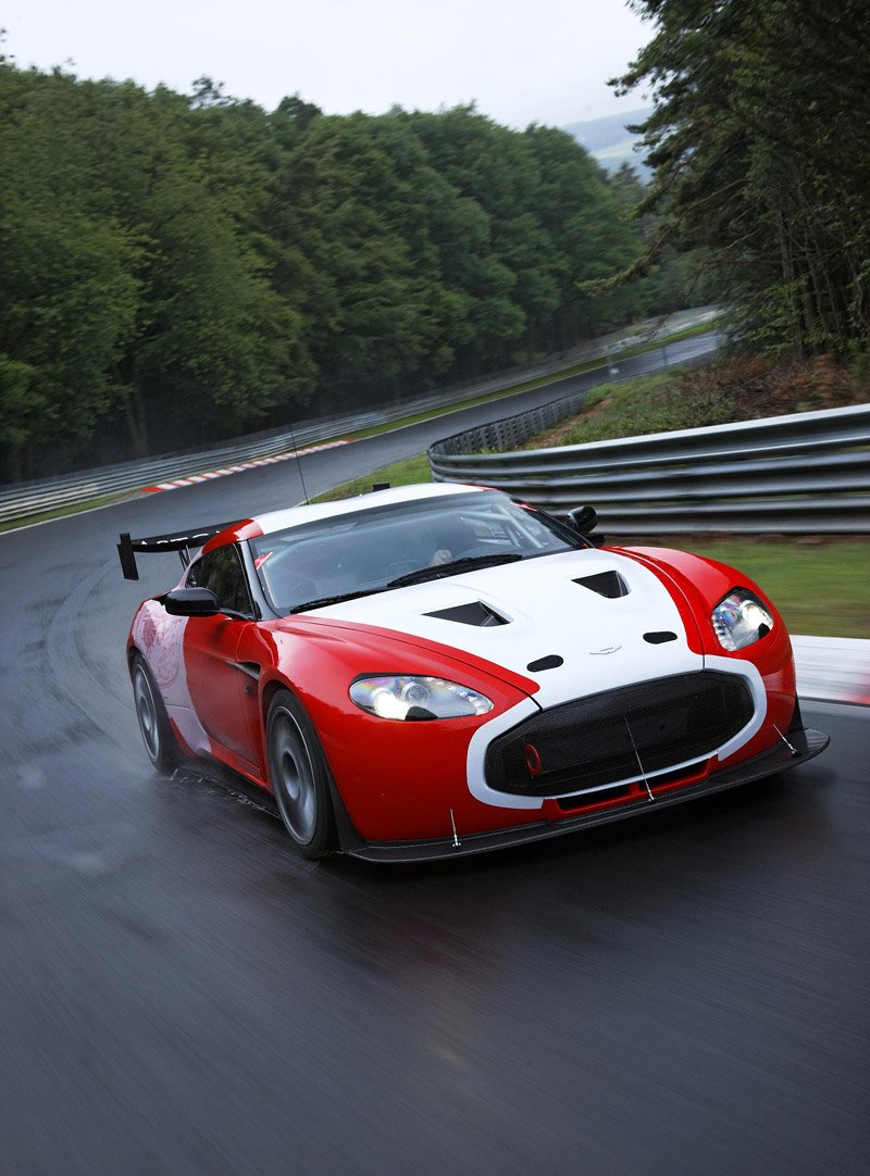 Aston Martin V12 Zagato: Výroba potvrzena