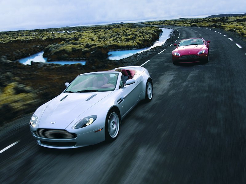 V8 Vantage Roadster