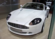 Aston Martin v Ženevě: Dvanáctiválcová úroda