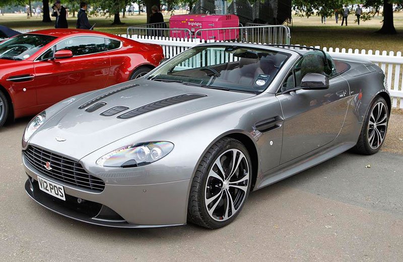 V12 Vantage Volante