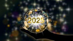 Velký horoskop na rok 2025: Zjistěte, co vás čeká v lásce, práci i financích