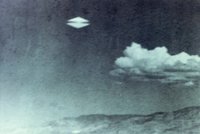 Záhadné UFO: Zachycují tyhle snímky mimozemské objekty, nebo je to podvrh?
