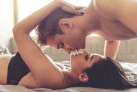 Sexuální polohy podle hvězd: Berani milují orální sex, Štíři polohu zezadu