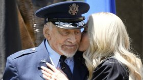 Buzz Aldrin s manželkou Ancou Faurovou