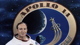 Astronaut Edgar Mitchell byl členem posádky Apollo 14.