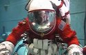 Astronauti NASA testují nové skafandry
