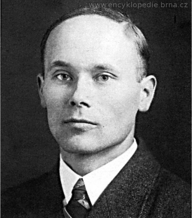 August Gölzer (1906 až 1945) byl SS-Hauptsturmführer, jeden z velitelů a účetní XXXIX. úseku SS v Brně.