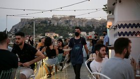 Nošení roušek v řeckých Aténách (2.8.2020)