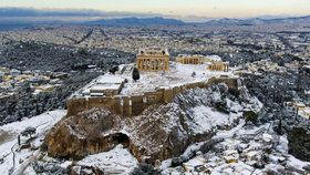 Sníh zasypal také athénskou Akropoli