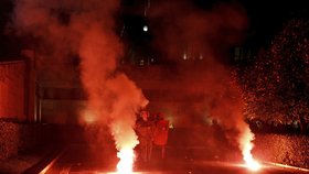 V řecké metropoli Athénách se demonstranti střetli s policií.