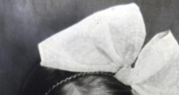1935 Aťka jako malá holčička