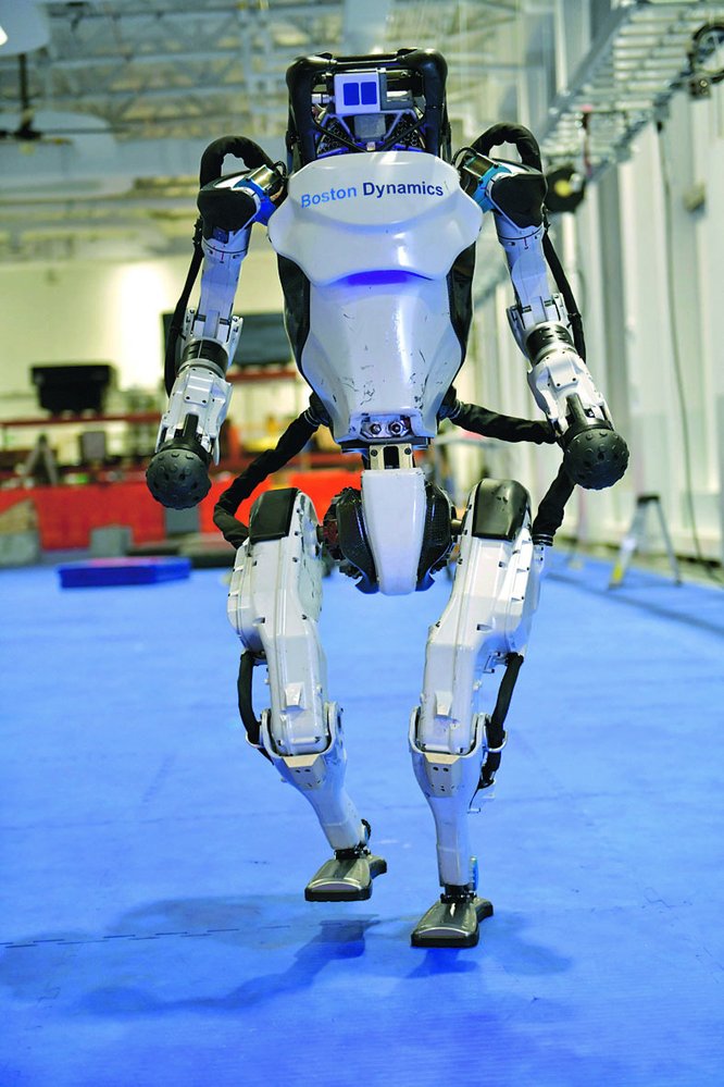Atlas od Boston Dynamics je větší, těžší, ale také o chlup šikovnější