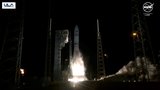Nová raketa s Bezosovými neozkoušenými motory: Selhání na cestě k Měsíci