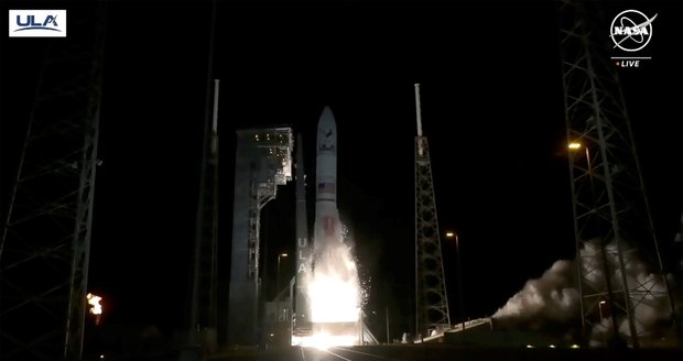 Nová raketa s Bezosovými neozkoušenými motory: Selhání na cestě k Měsíci