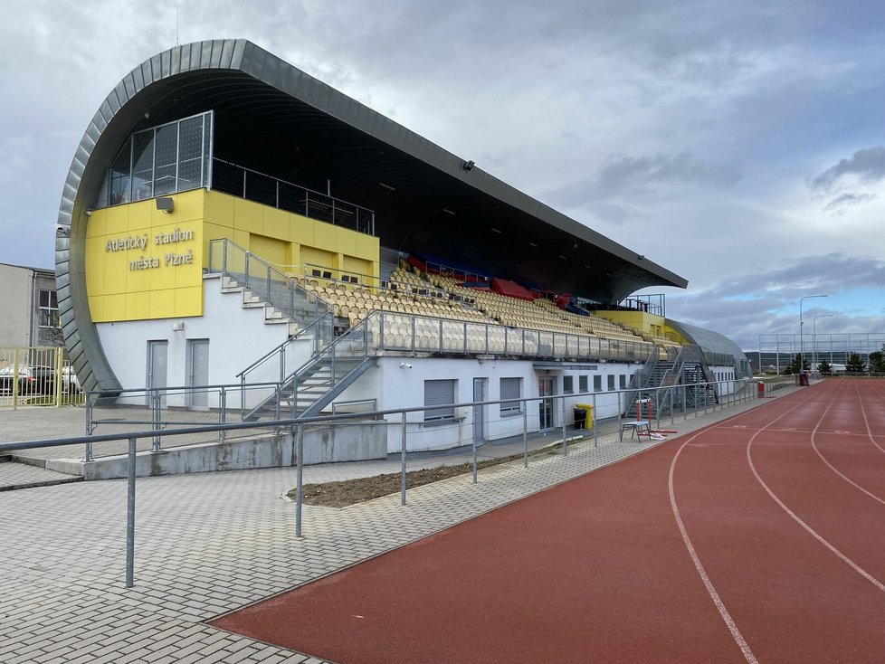 Atletický stadion města Plzně ve Skvrňanech.