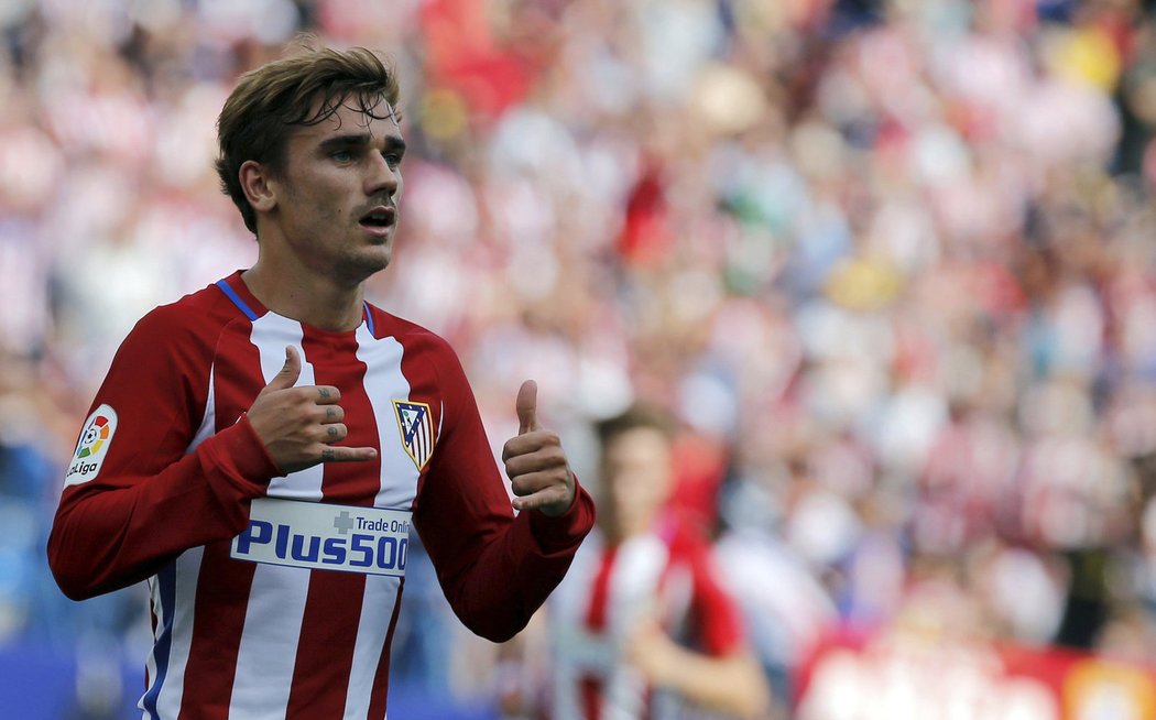 Útočník Atlétika Madrid Antoine Griezmann slaví gól proti Gijónu