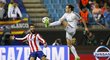 Gareth Bale v úvodním čtvrtfinálovém utkání Ligy mistrů Atlético - Real 0:0.