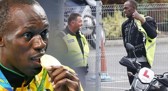 To byly manévry, Bolt se učí v Londýně na motorce! První jízdy v motoškole