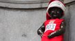 Červený dres na slavné bruselské sošce připomíná Emila Zátopka