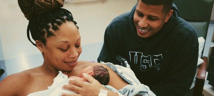 Hvězdná americká atletka Allyson Felixová se poprvé stala matkou
