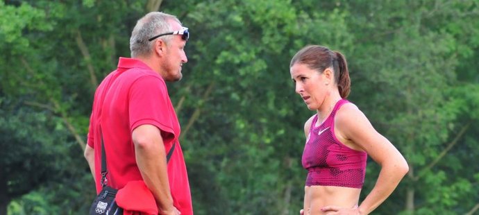 S úspěšnou atletkou Zuzanou Hejnovou ukončil spolupráci její dlouholetý trenér Dalibor Kupka.