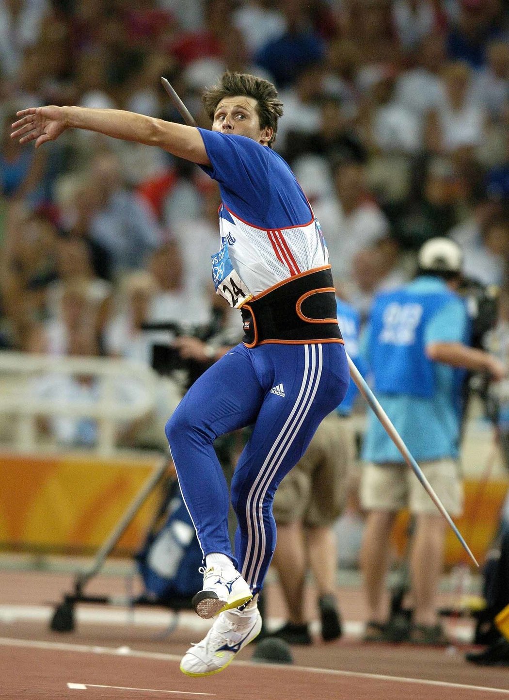 2004. Jan Železný na olympijských hrách v Aténách.