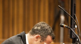 Nové zjištění u pokračujícího soudu s atletem Pistoriusem: Kamarádovi rozstřílel auto!