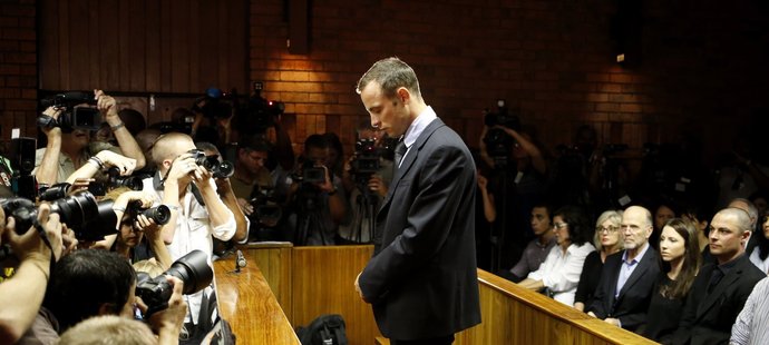 Jednání o případu Oskara Pistoriuse probíhalo v jihoafrické Pretorii za velkého zájmu novinářů