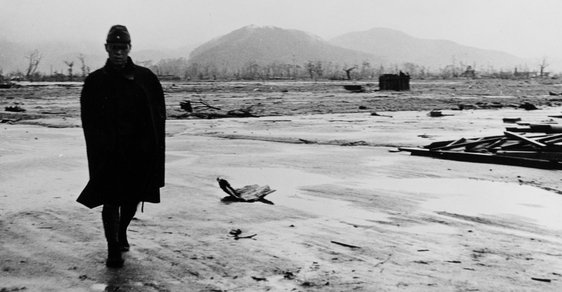 První jaderné peklo na světě: Většina obyvatel Hirošimy se před americkým letounem ani neschovala do krytů