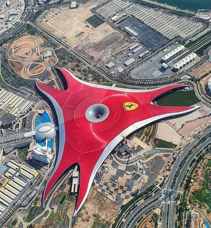 Ferrari World v Abú Zabí