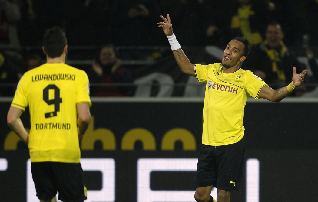 Pierre-Emerick Aubameyang (Gabon, Borussia Dortmund): Stejný případ jako Henrik Mchitarjan. Jeden hráč tým nedělá. V zápase s Nigerem se zaskvěl hattrickem, ale to bylo všechno. Gabon se umístil na třetím místě v africké kvalifikační skupině E za Burkinou Faso a Kongem.