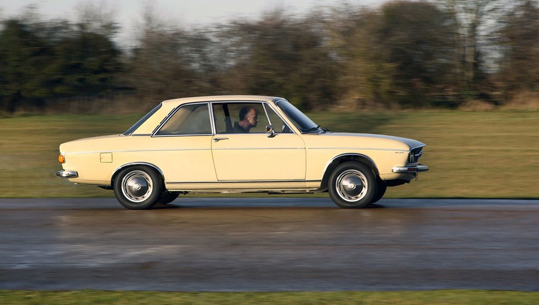 Audi 100 2-door GL (1971)